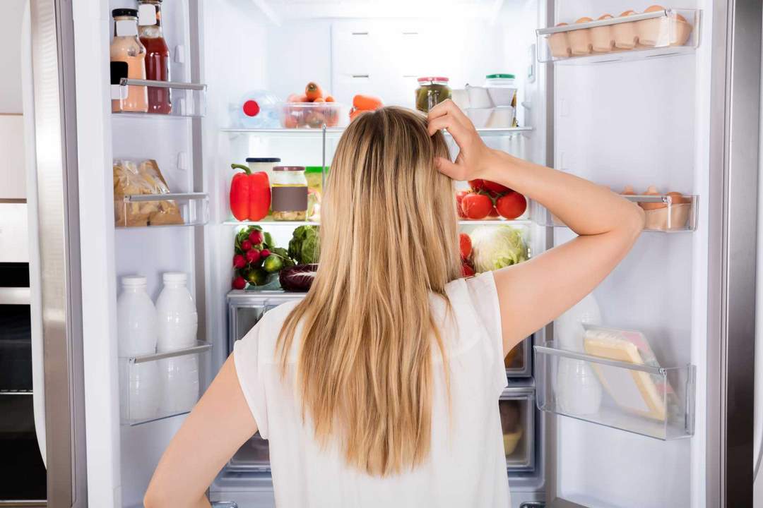Tủ lạnh chứa nhiều thực phẩm